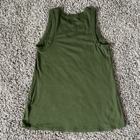 Old Navy tank top - Picture 2 of 2